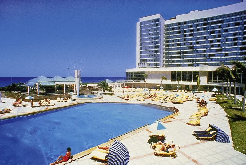 Deauville Beach Resort Miami Beach Exterior photo